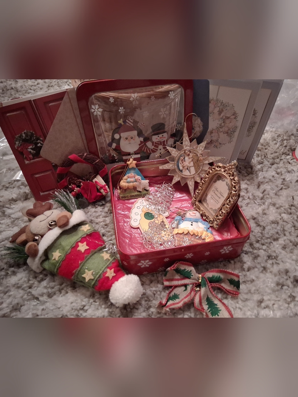 Holiday Decorative Tin Gift Box